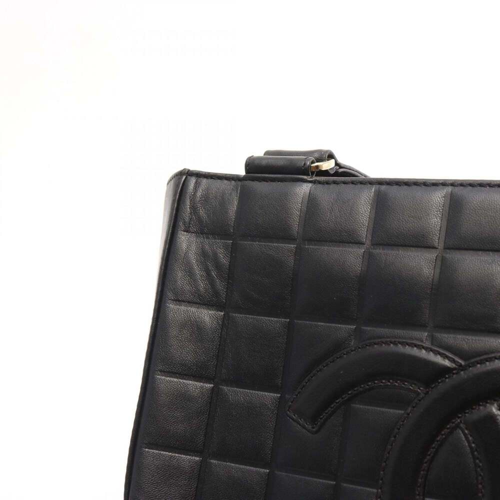 CHANEL Black Lambskin Leather Tote Bag - Picture 8 of 14